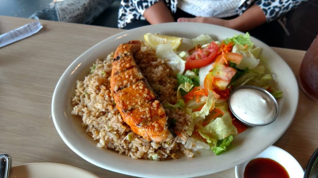 Catch of the Day Seafood & Sushi | restaurant | 9720 Jones Rd #100, Houston, TX 77065, USA | 2818947775 OR +1 281-894-7775