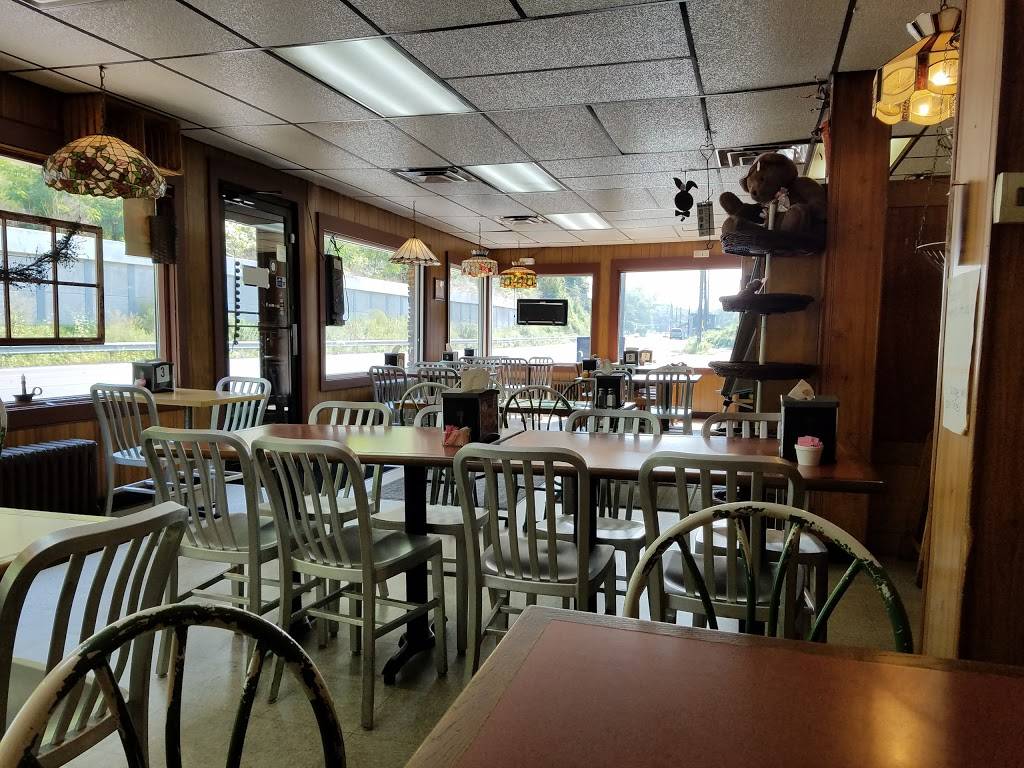 Stookeys Famous Bar-B-Que | restaurant | 122 E Poplar St, Nanticoke, PA 18634, USA | 5707352162 OR +1 570-735-2162