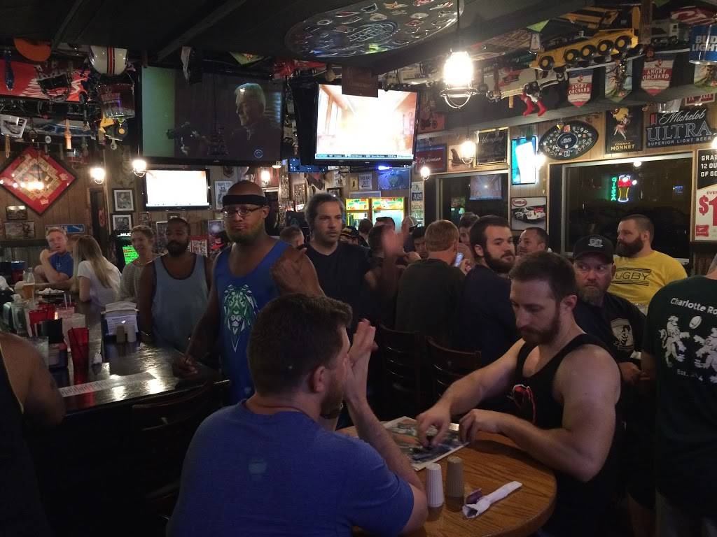 Carmellas Pizza Grill | restaurant | 1513 Montford Dr, Charlotte, NC 28209, USA | 7046793072 OR +1 704-679-3072