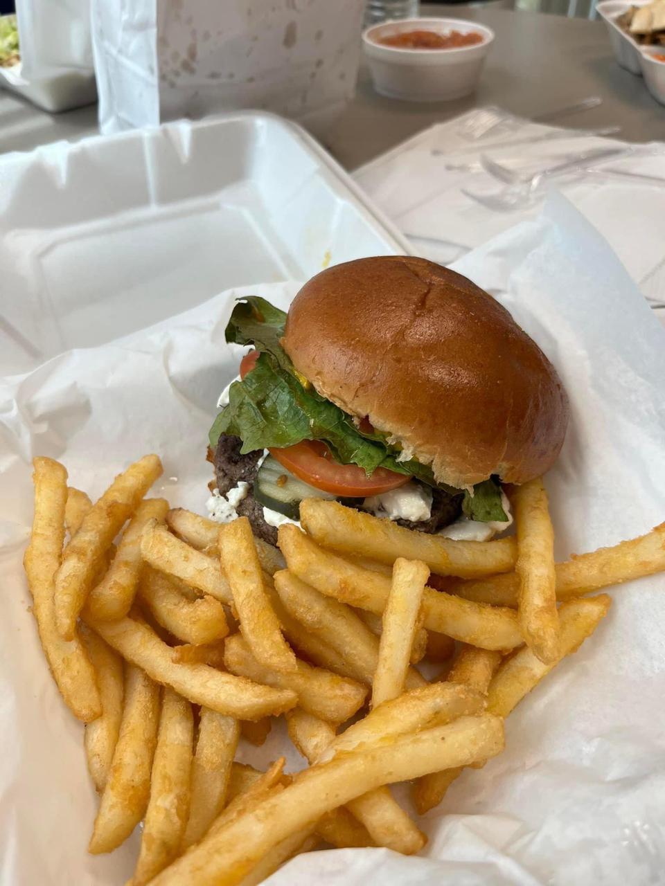 Royal Burrito | restaurant | 189 W Polk St, Coalinga, CA 93210, USA | 5599355000 OR +1 559-935-5000