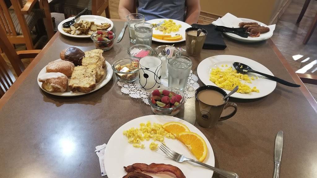 Linden House | restaurant | 202 East St, Lynnville, IA 50153, USA | 6415272305 OR +1 641-527-2305