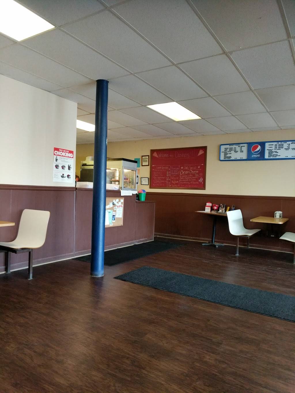 Dustins Pizzeria | restaurant | 50 Public Square, Holley, NY 14470, USA | 5856385440 OR +1 585-638-5440