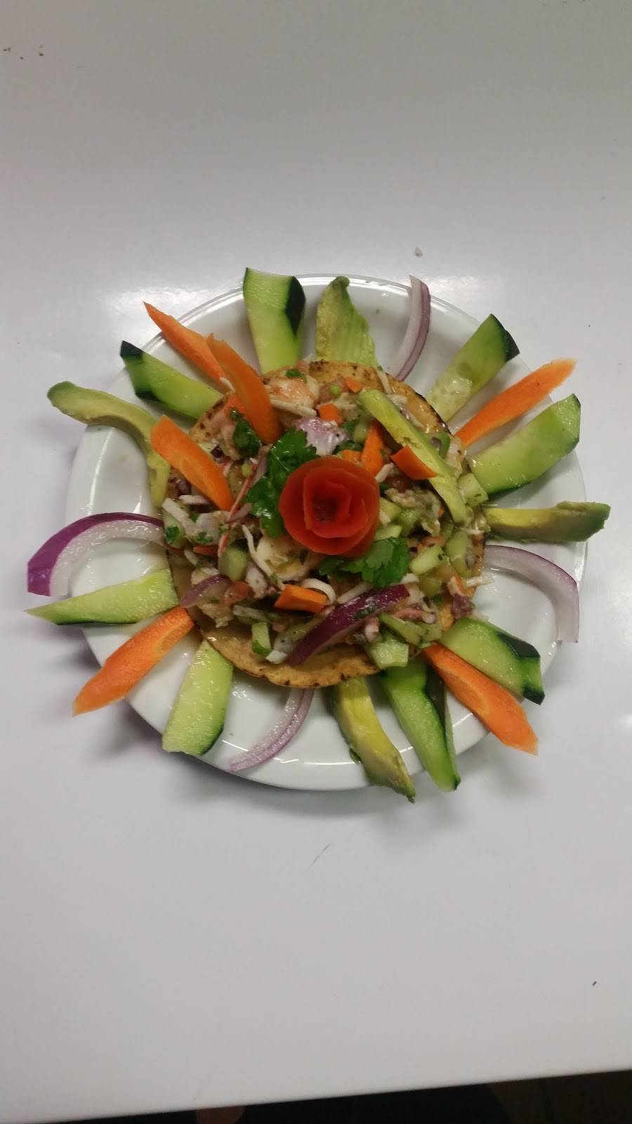 Ceviche Bar "LOS mareados", estilo nayarit | restaurant | 109 S State St B, San Jacinto, CA 92583, USA | 9513500461 OR +1 951-350-0461