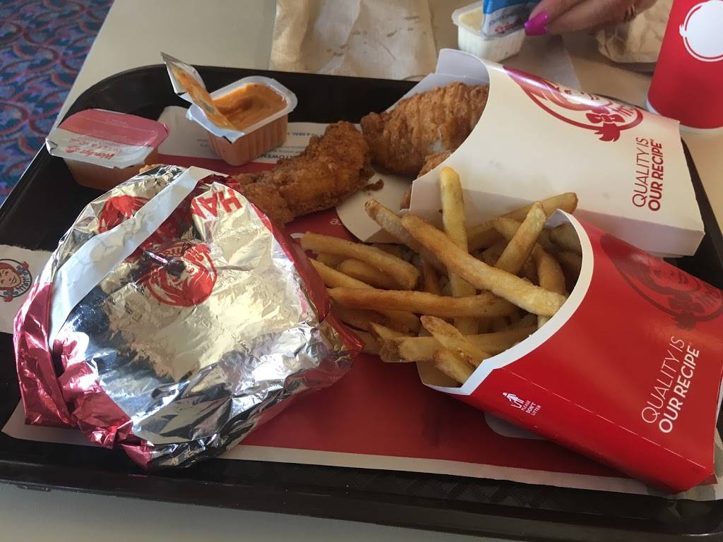 Wendys | restaurant | 1621 Grand Ave, San Diego, CA 92109, USA | 8582703003 OR +1 858-270-3003