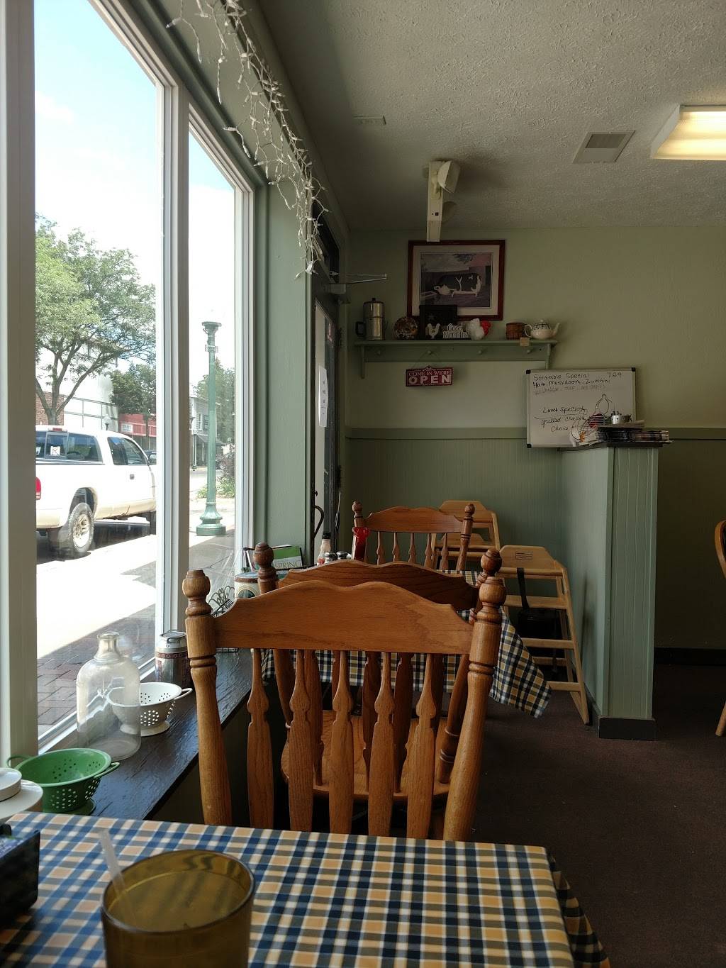 Rise N Dine | restaurant | 121 S Main St, Vicksburg, MI 49097, USA | 2694755238 OR +1 269-475-5238