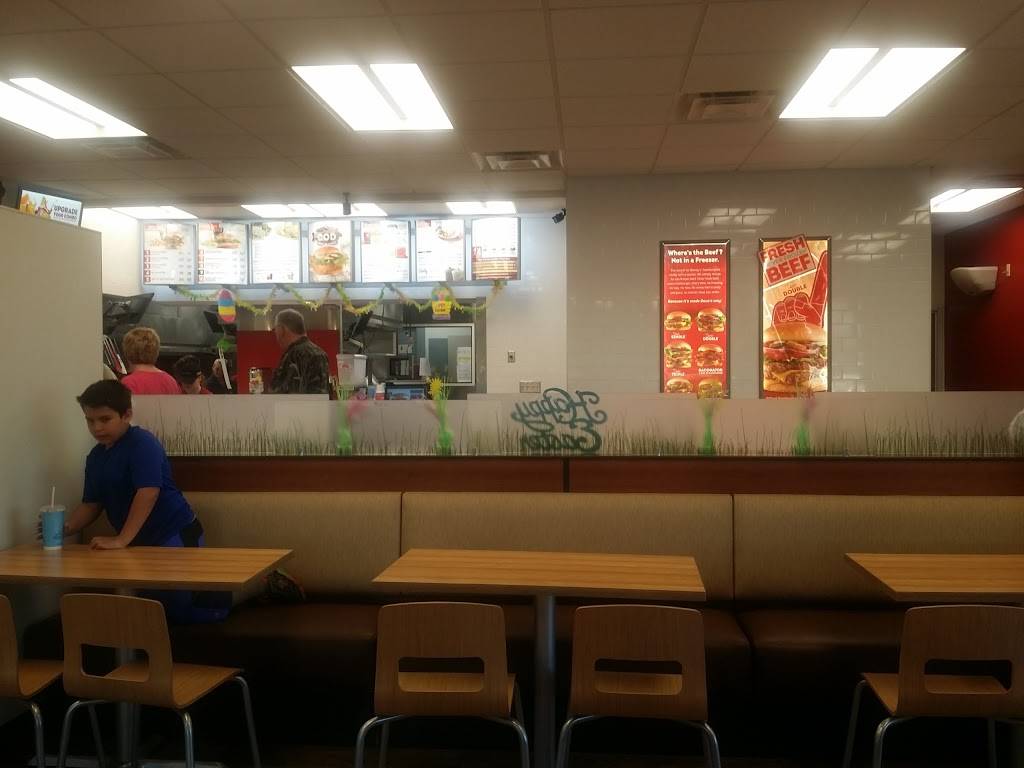 Wendys | restaurant | 10707 Chapman Hwy, Seymour, TN 37865, USA | 8655794241 OR +1 865-579-4241