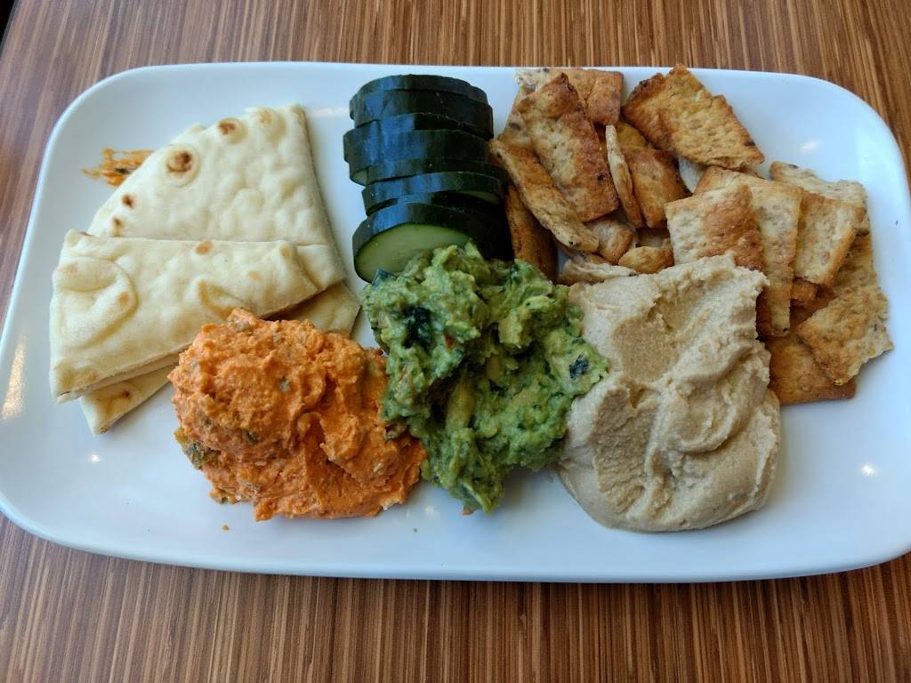 Daphnes | restaurant | 3573 E Foothill Blvd, Pasadena, CA 91107, USA | 6263167480 OR +1 626-316-7480