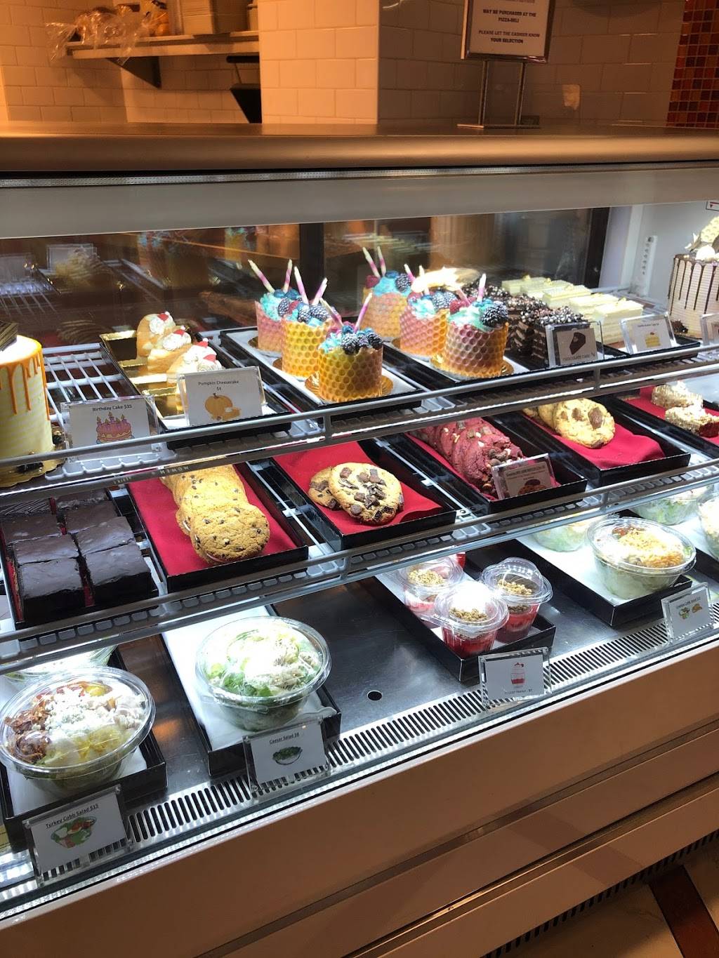 South Beach Food Court | restaurant | 3801 S Las Vegas Blvd, Las Vegas, NV 89109, USA | 7027392222 OR +1 702-739-2222