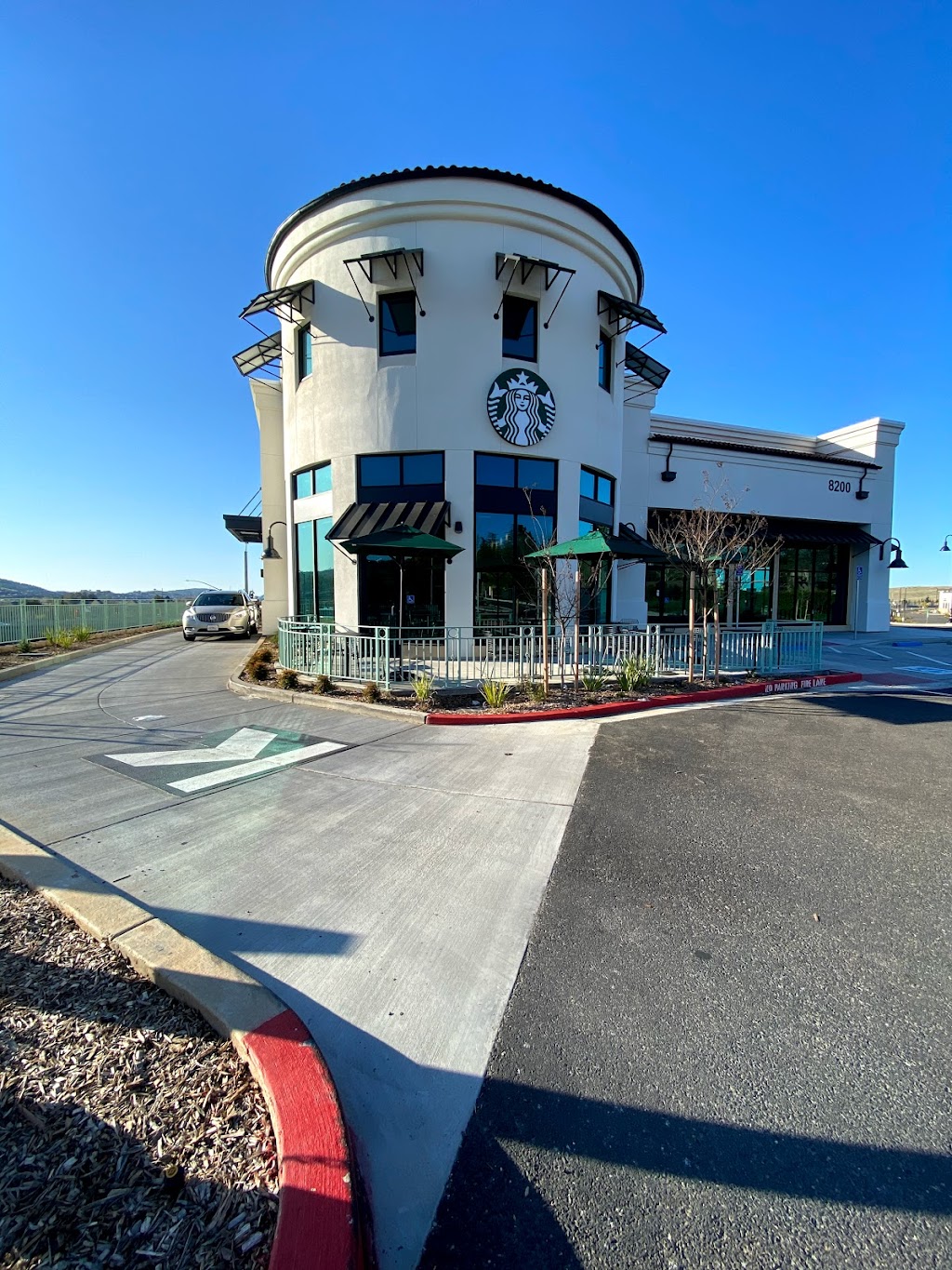 Starbucks | cafe | 8200 Saratoga Way, El Dorado Hills, CA 95762, USA | 9166666092 OR +1 916-666-6092