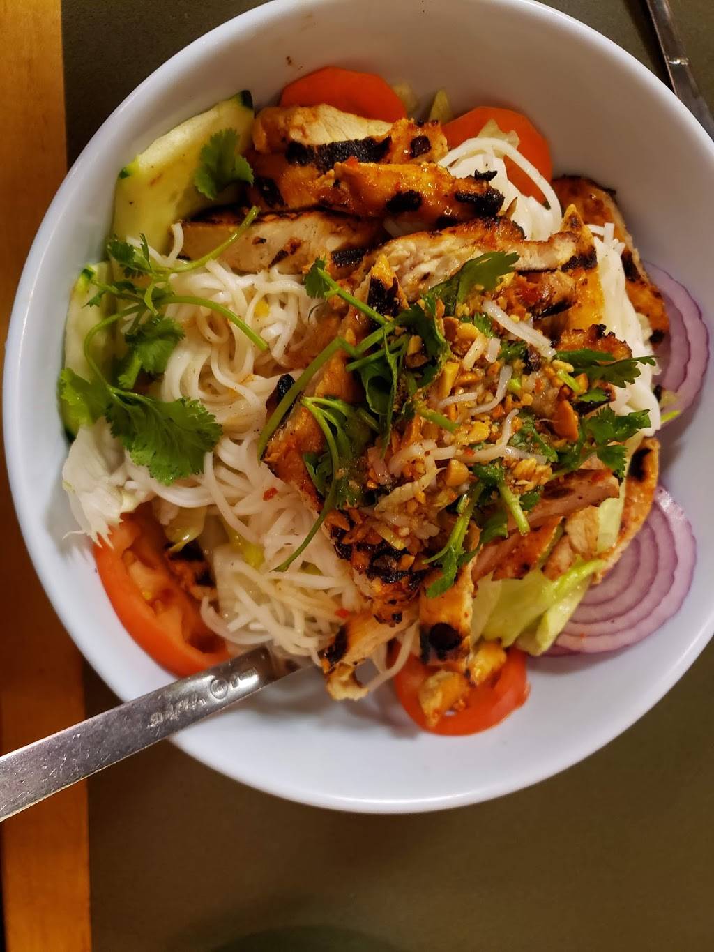 Singapore Cafe | restaurant | 3233 N Mesa St, El Paso, TX 79902, USA | 9155332889 OR +1 915-533-2889