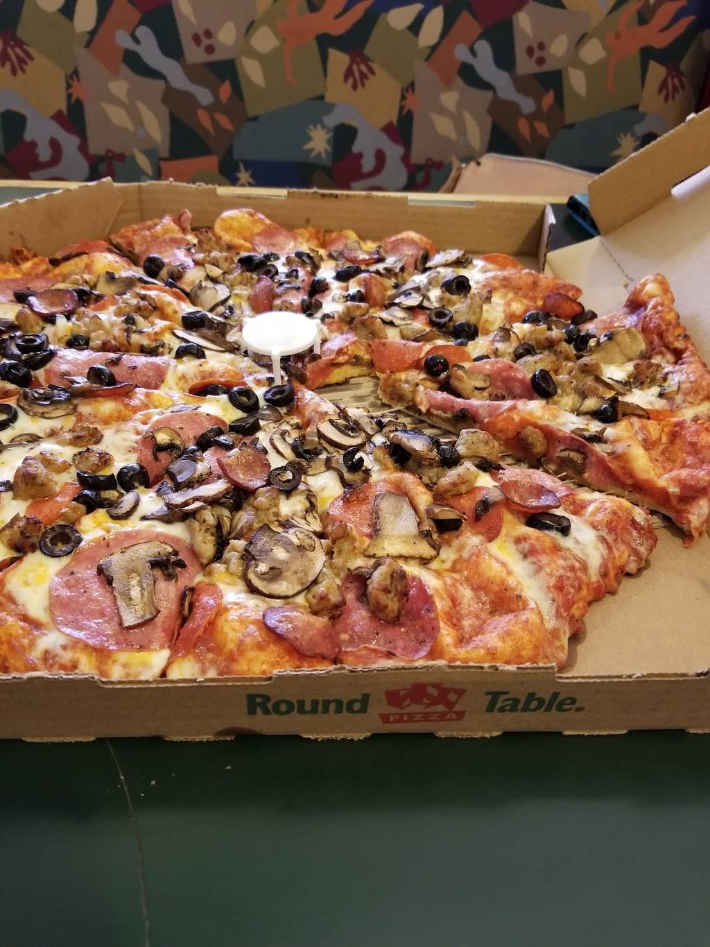 Round Table Pizza | meal delivery | 2650 Geer Rd, Turlock, CA 95382, USA | 2096321083 OR +1 209-632-1083