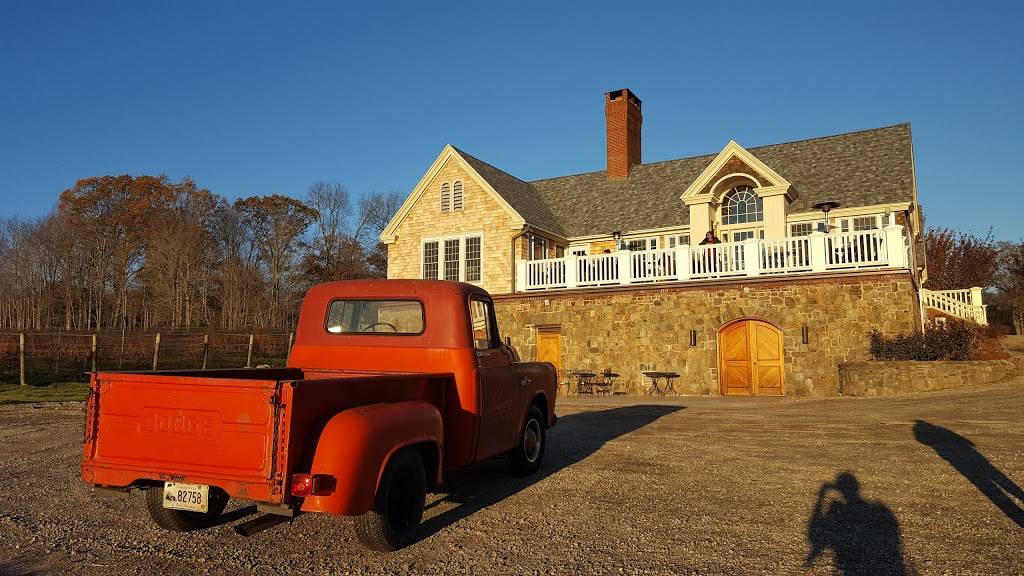 Chamard Vineyards Bistro | restaurant | 115 Cow Hill Rd, Clinton, CT 06413, USA | 8606640299 OR +1 860-664-0299