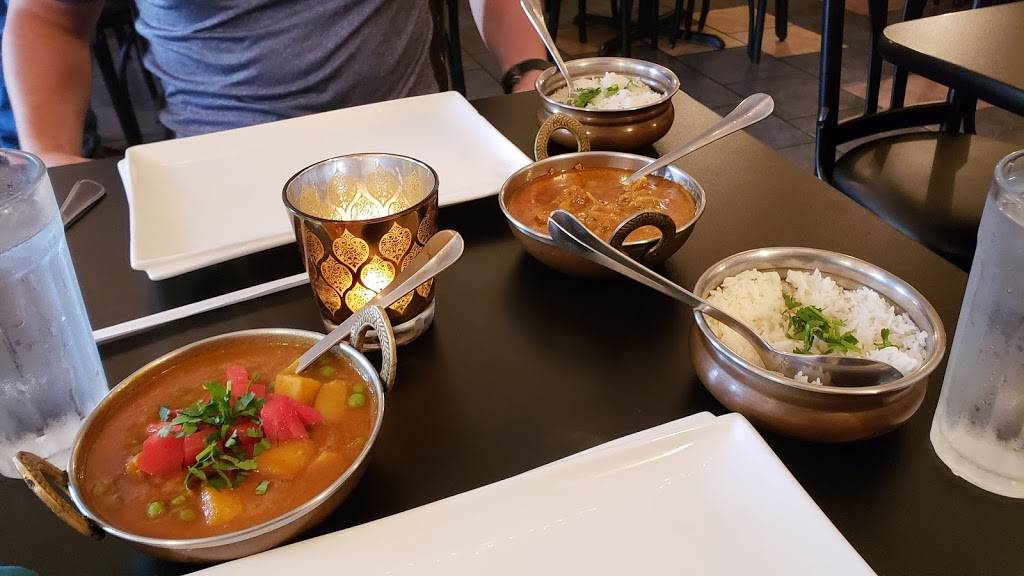 Shiva Indian Restaurant | restaurant | 140A W 5th Ave, Mt Dora, FL 32756, USA | 3527354555 OR +1 352-735-4555