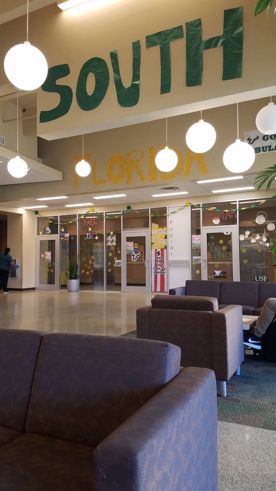 Juniper Dining | restaurant | 12030 USF Beard Drive, Tampa, FL 33617, USA | 8139746402 OR +1 813-974-6402