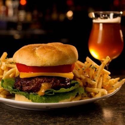 Food & Brews Restaurant - Burgers.Wings. Beer. | restaurant | 6201 Bristol Pike, Levittown, PA 19057, USA | 2159461100 OR +1 215-946-1100