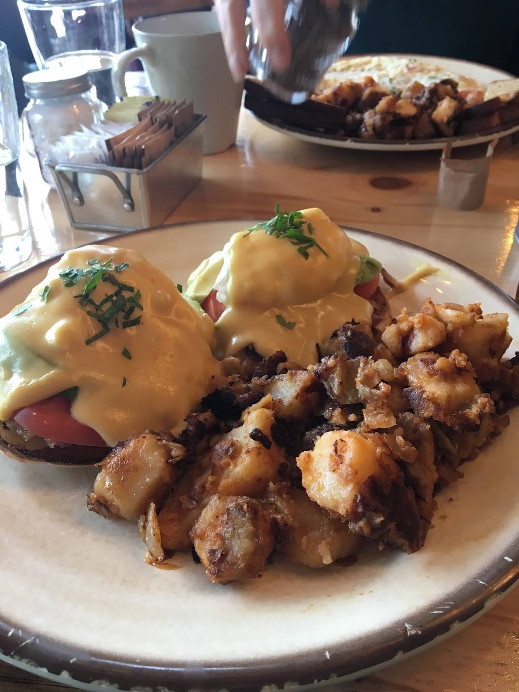 Caffe Social | restaurant | 73 N Main St, Norwalk, CT 06854, USA | 2039399523 OR +1 203-939-9523