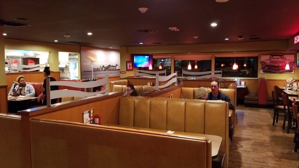 Dennys | restaurant | Interstate 95, 322 S Frontage Rd, New London, CT 06320, USA | 8604403200 OR +1 860-440-3200