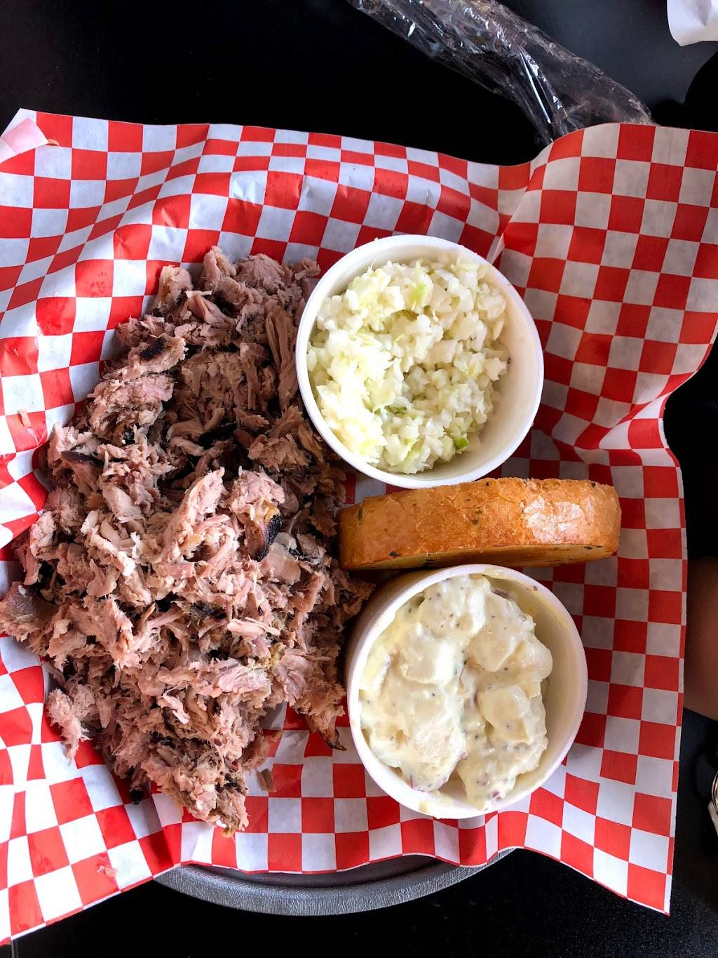 The Happy Hawg BBQ | restaurant | 1130 Main St, Andrews, NC 28901, USA | 8283212900 OR +1 828-321-2900