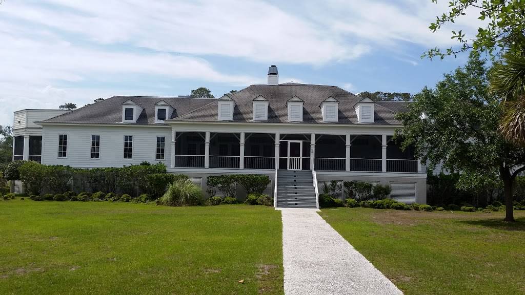 Bloody Point Golf Club & Resort | restaurant | 56 Fuskie Ln, Daufuskie Island, SC 29915, USA | 8433413030 OR +1 843-341-3030