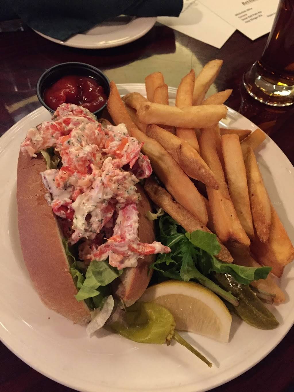 Speakers | restaurant | 2 Somerset Pkwy, Nashua, NH 03063, USA | 6035954155 OR +1 603-595-4155