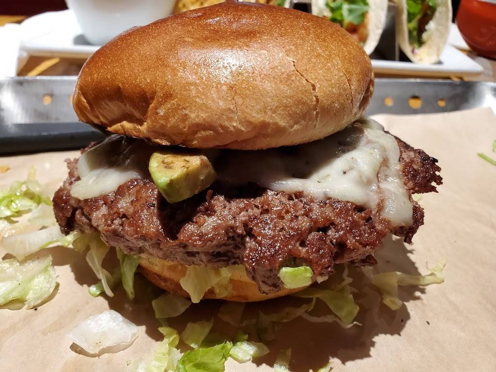 Chilis Grill & Bar | restaurant | 8100 Giacosa Pl, Memphis, TN 38133, USA | 9013723132 OR +1 901-372-3132