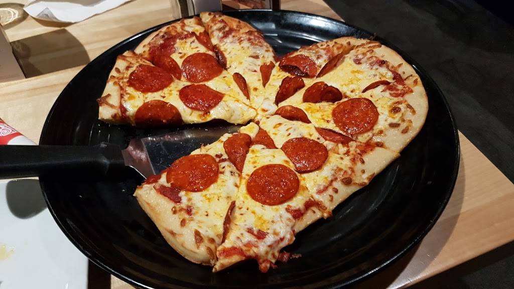 Boston Pizza | restaurant | 333 Ontario St, St. Catharines, ON L2R 5L3, Canada | 9056880273 OR +1 905-688-0273