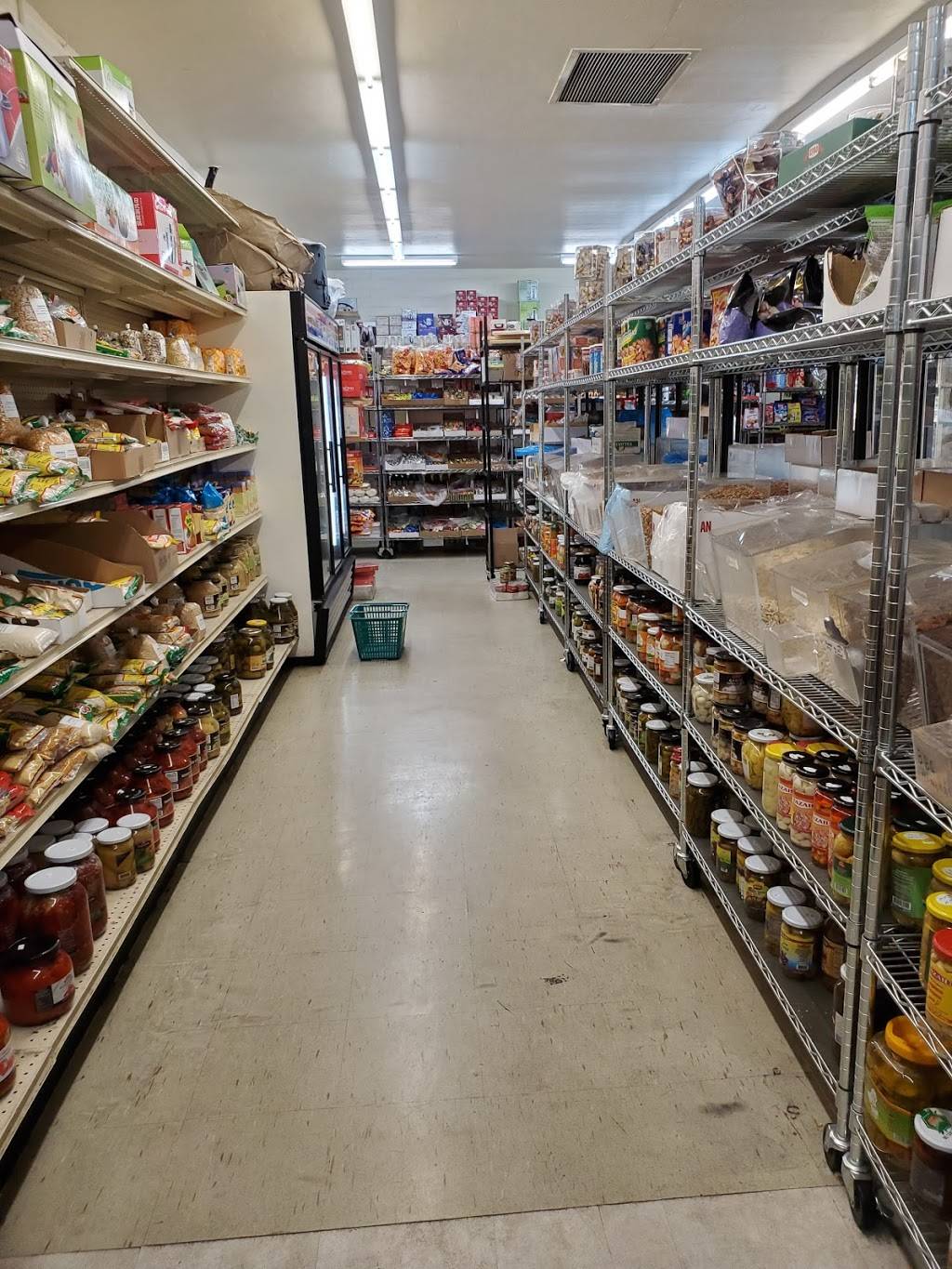 Caravan Mideastern Foods | restaurant | 2817 N Country Club Rd, Tucson, AZ 85716, USA | 5203236808 OR +1 520-323-6808