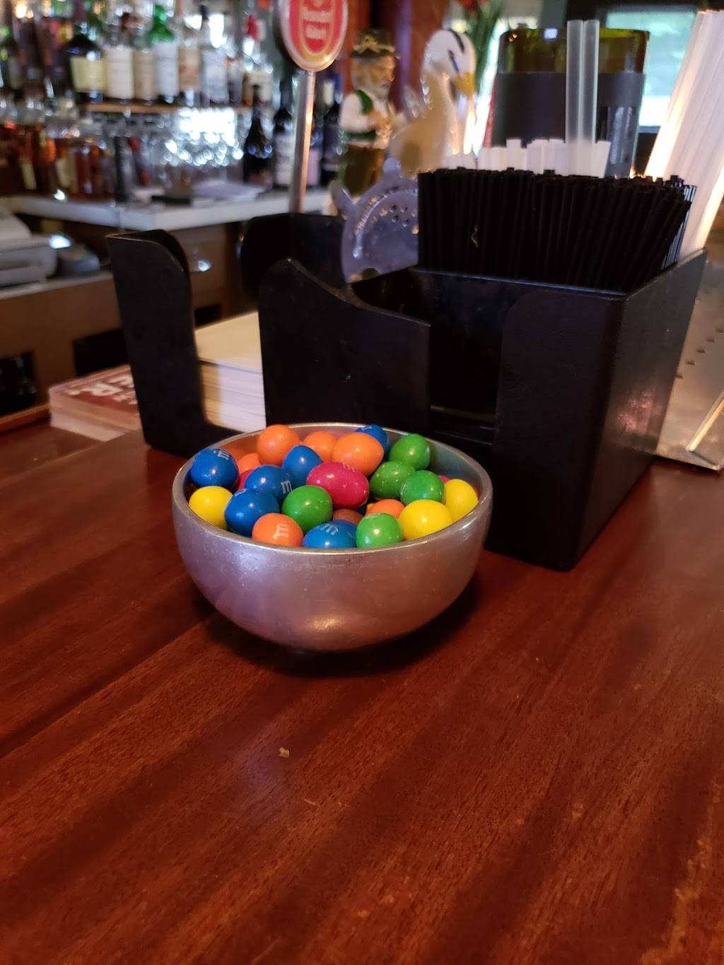 Ernies Wine Bar | restaurant | N49W5471 Portland Rd, Cedarburg, WI 53012, USA | 2623759200 OR +1 262-375-9200