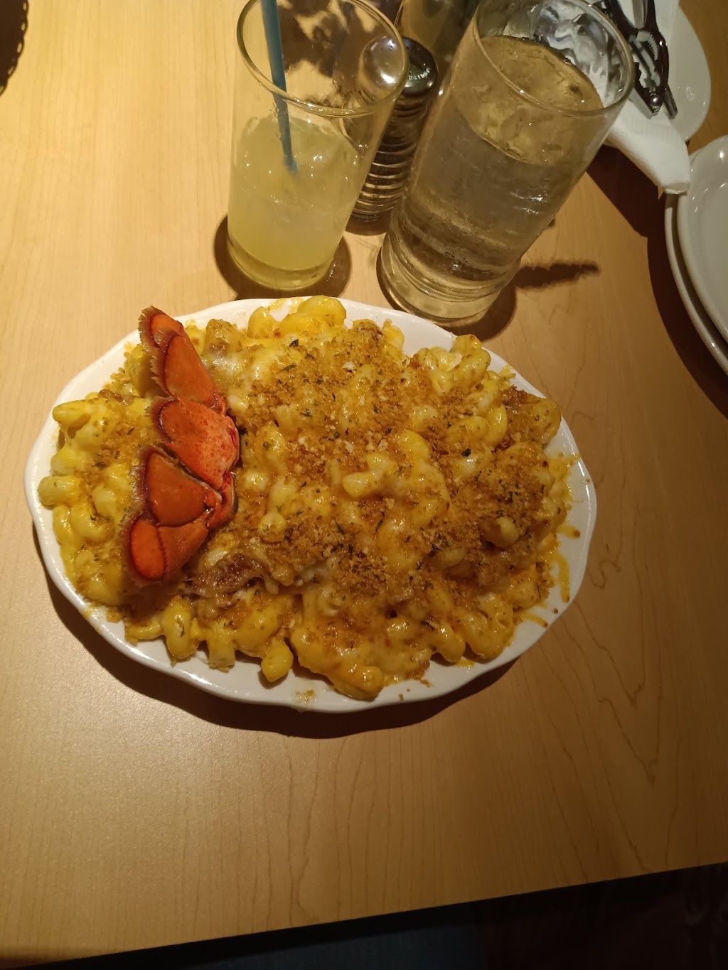 Leavanders 22 Southern Cuisine | restaurant | 123 S Indiana Ave, Atlantic City, NJ 08401, USA | 6094874444 OR +1 609-487-4444