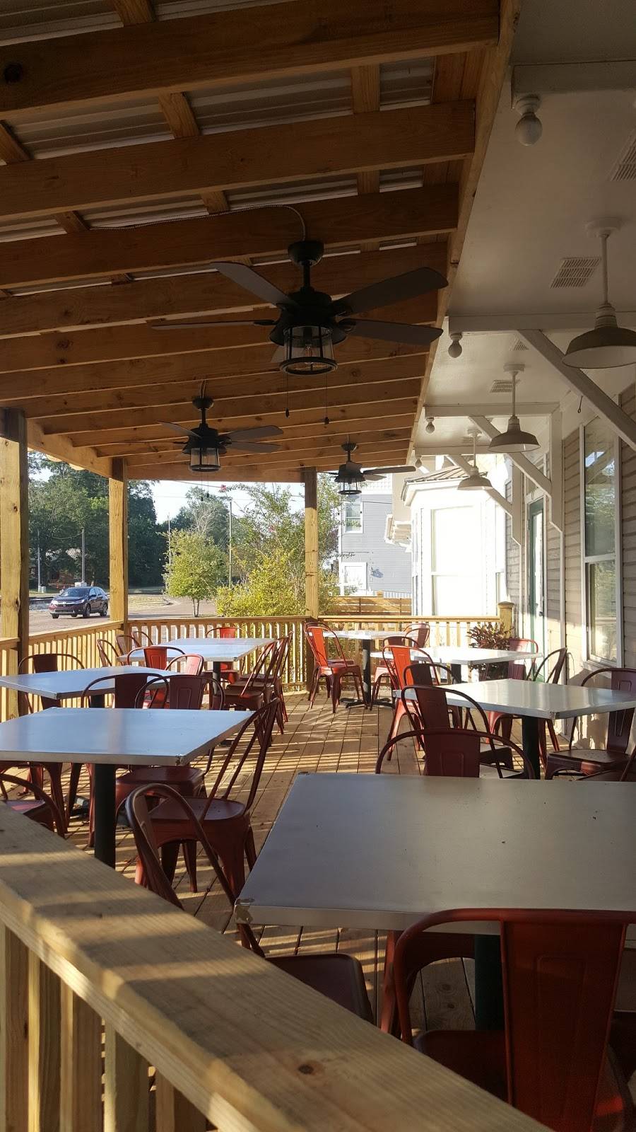 Strawberry Cafe | cafe | 107 Depot Dr, Madison, MS 39110, USA | 6018563822 OR +1 601-856-3822