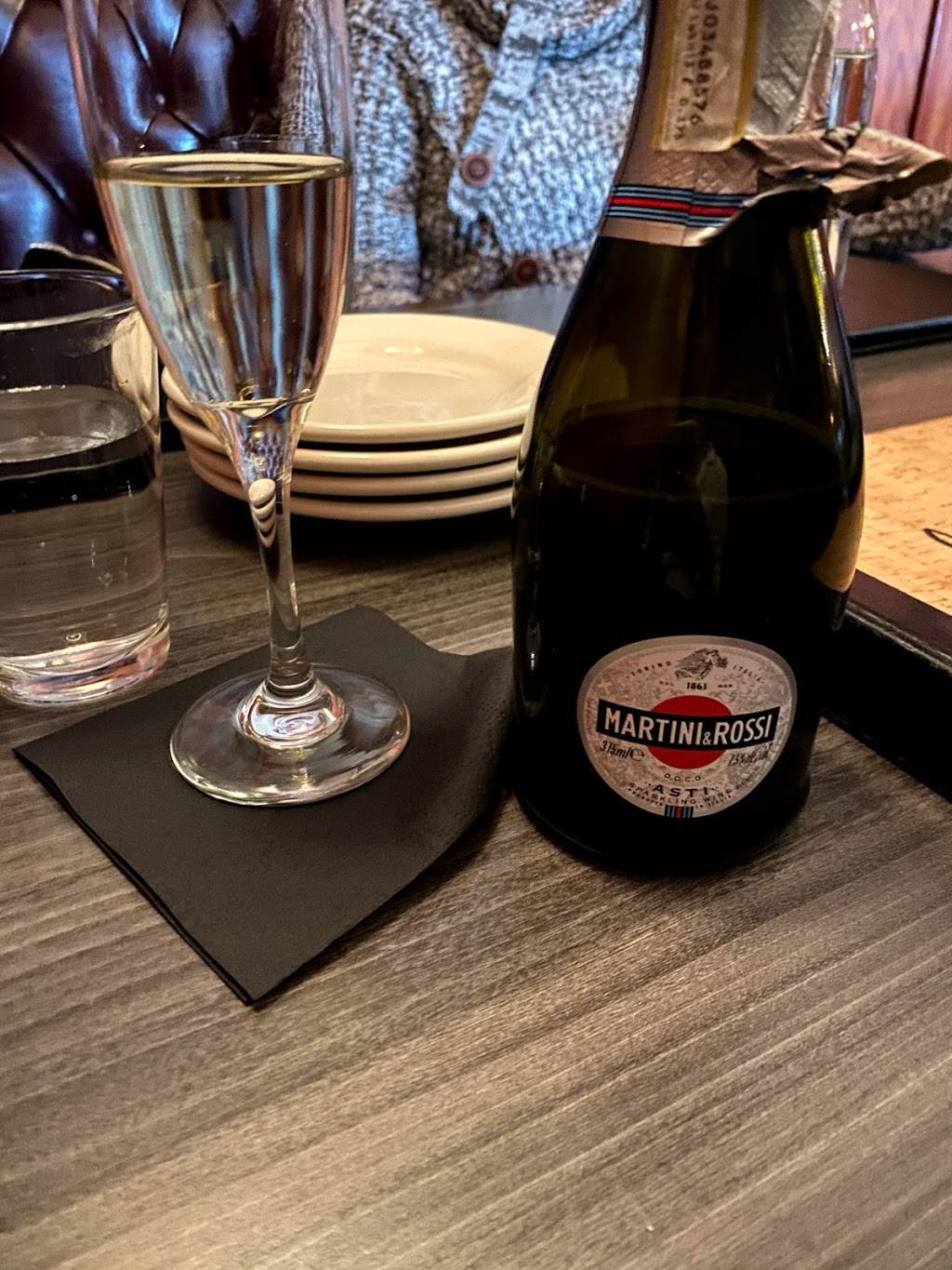 Jensens Supper Club | restaurant | Rahn Rd, Eagan, MN 55122, USA | 6516887969 OR +1 651-688-7969