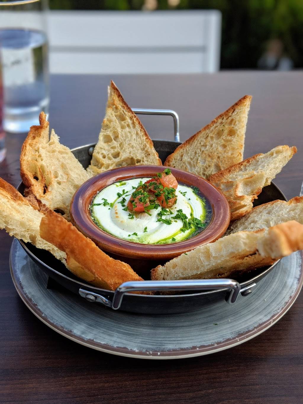 Greenwood | restaurant | 200 Green Bay Rd, Highwood, IL 60040, USA | 8479267319 OR +1 847-926-7319