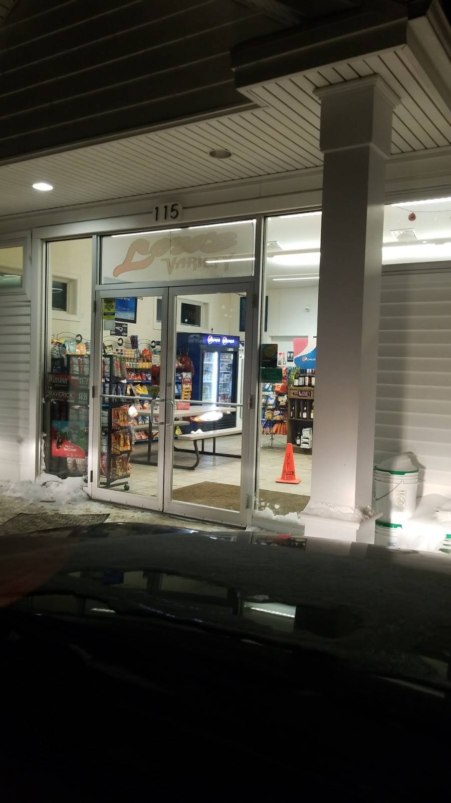 Lows Store | restaurant | ME-4A, Bar Mills, ME 04004, USA | 2079298900 OR +1 207-929-8900