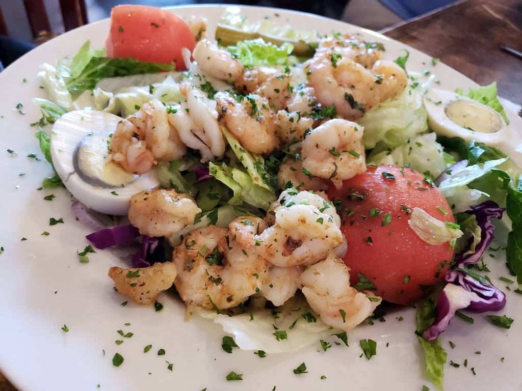 Mandinas Restaurant | restaurant | 3800 Canal St, New Orleans, LA 70119, USA | 5044829179 OR +1 504-482-9179