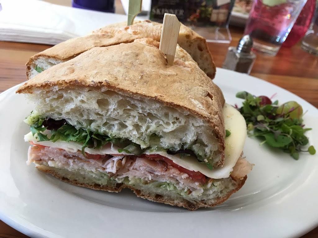 The Farm Table Restaurant | restaurant | 311 Main St, Placerville, CA 95667, USA | 5302958140 OR +1 530-295-8140