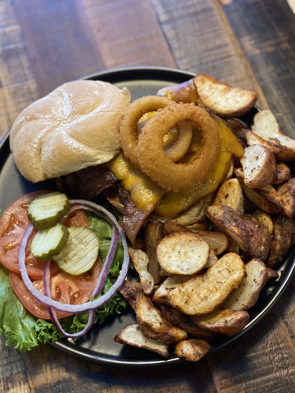 Brick & Iron | restaurant | 104 E 7th St, Coralville, IA 52241, USA | 3194710652 OR +1 319-471-0652