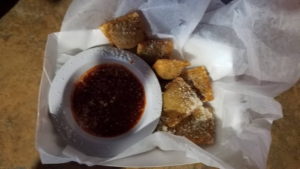 Wigglers Bar and Grill | restaurant | 7243 St James Dr, Edwardsville, IL 62025, USA | 6186550803 OR +1 618-655-0803