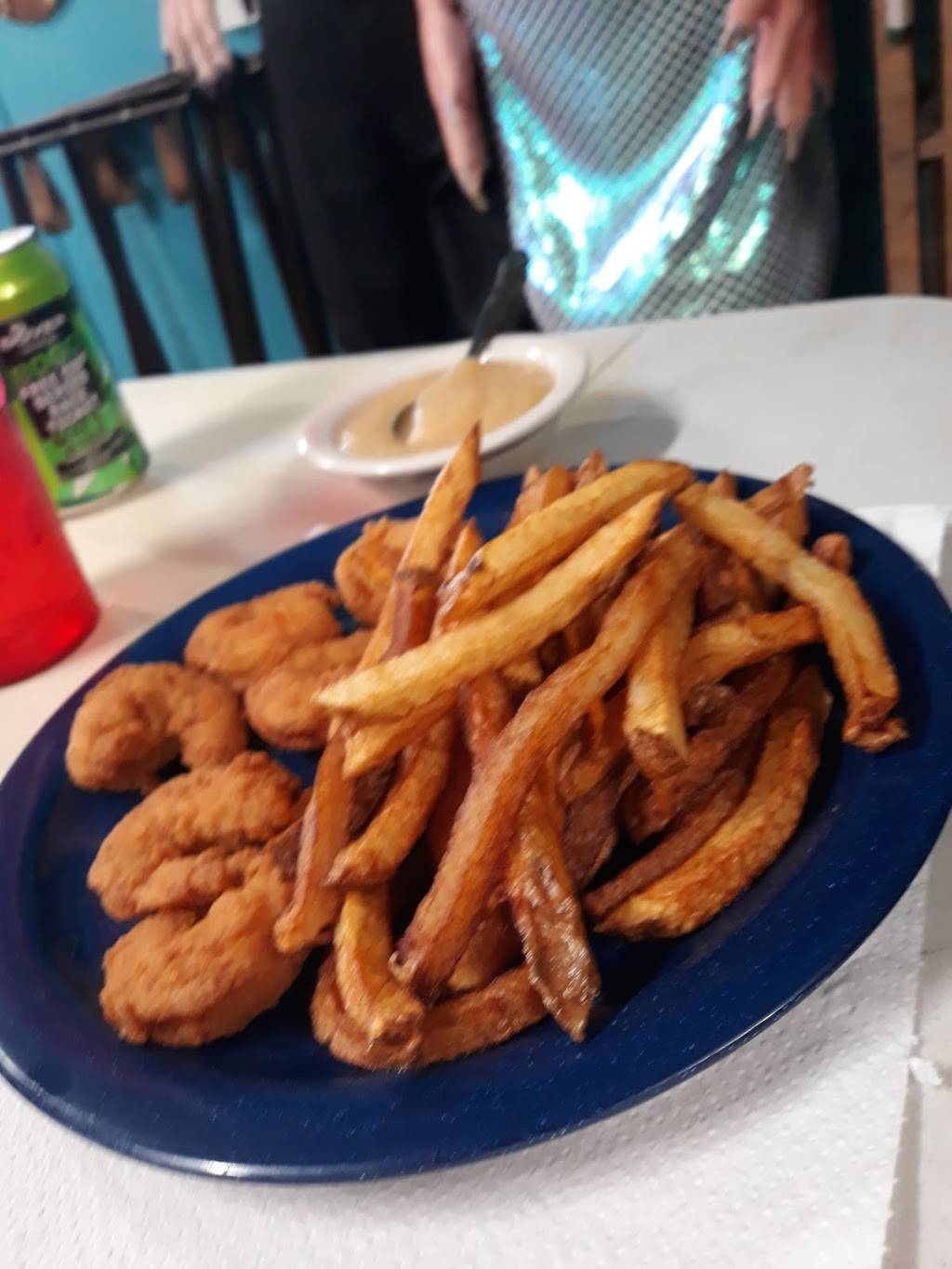 Crusty Crab Seafood Shack | restaurant | 2118 Harbor Dr, Greenbackville, VA 23356, USA | 7578245437 OR +1 757-824-5437