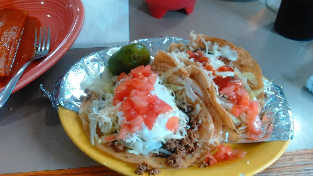 La Casa Jalisco | restaurant | 101 E Bridge St, Streator, IL 61364, USA | 8156735070 OR +1 815-673-5070