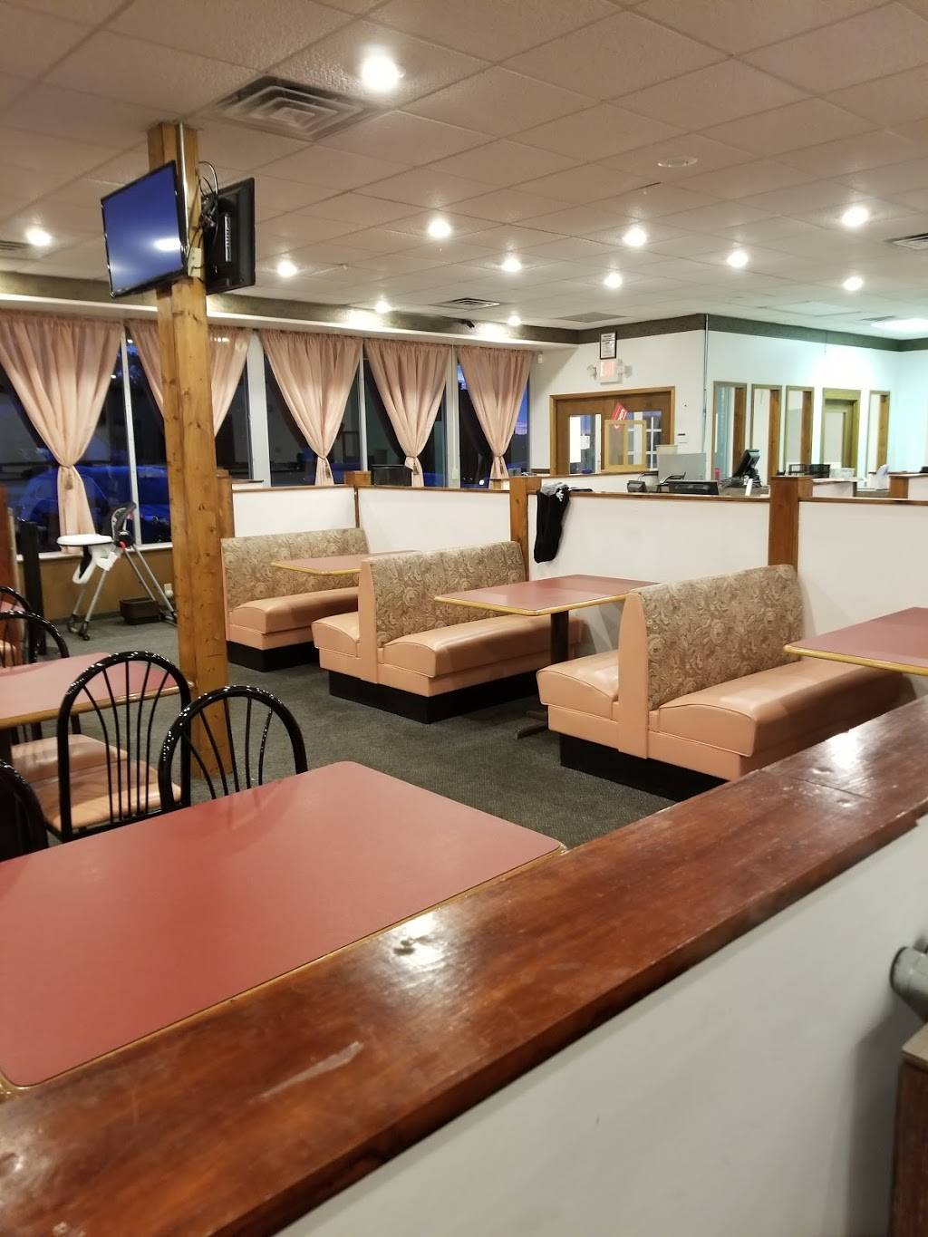 LaCreasia Soulfood Kitchen & Catering | restaurant | 330 College Ave, Rockford, IL 61104, USA | 8154849211 OR +1 815-484-9211