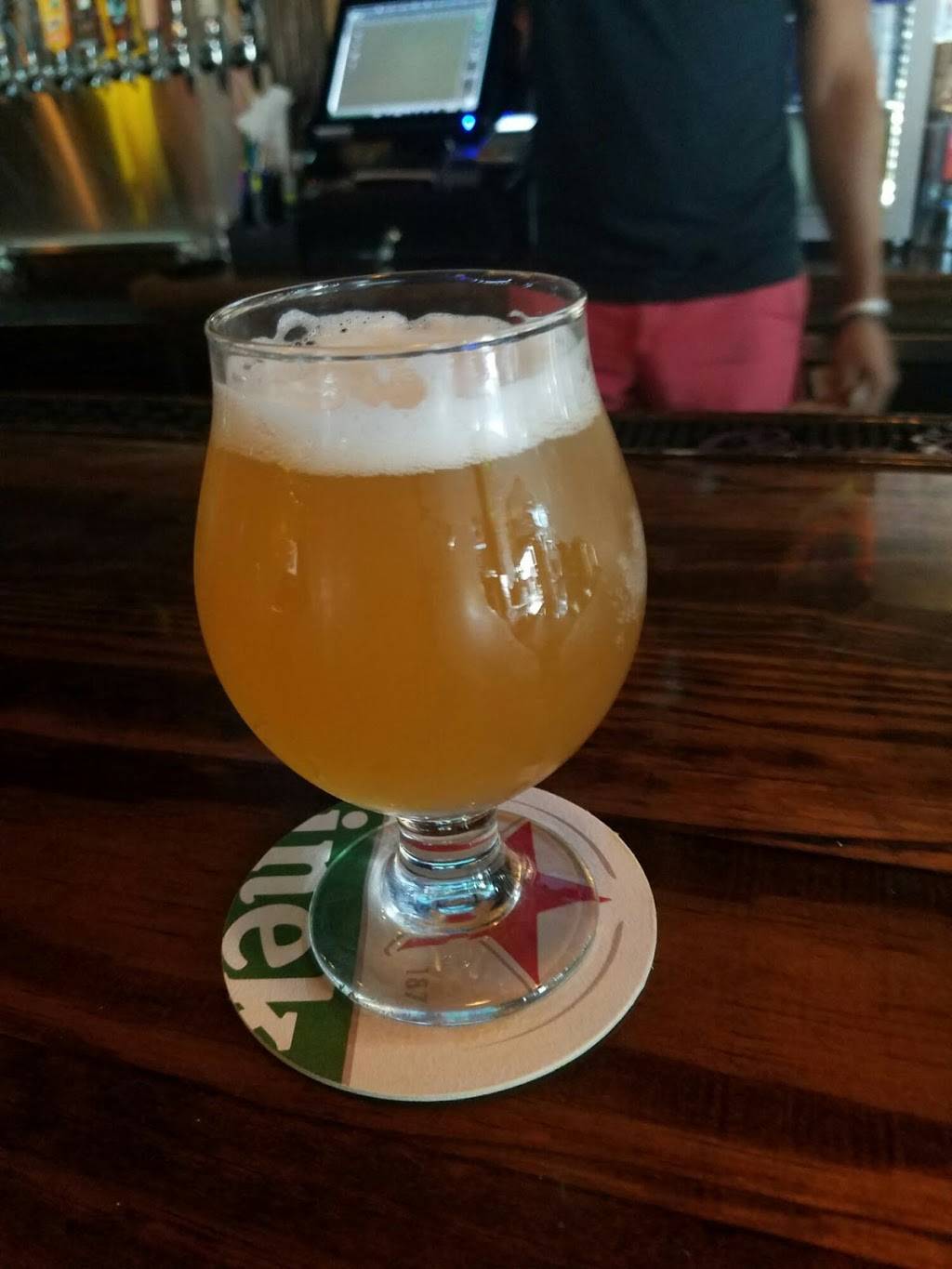 The Local Draught House | restaurant | 5513, 2711 University Square Dr, Tampa, FL 33612, USA | 8136055759 OR +1 813-605-5759