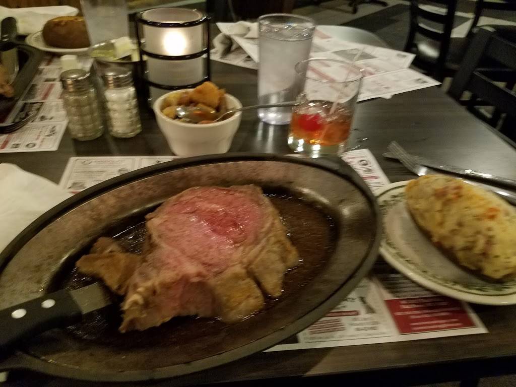 Club 60 | restaurant | W2164 State Rd 60, Columbus, WI 53925, USA | 9206233113 OR +1 920-623-3113