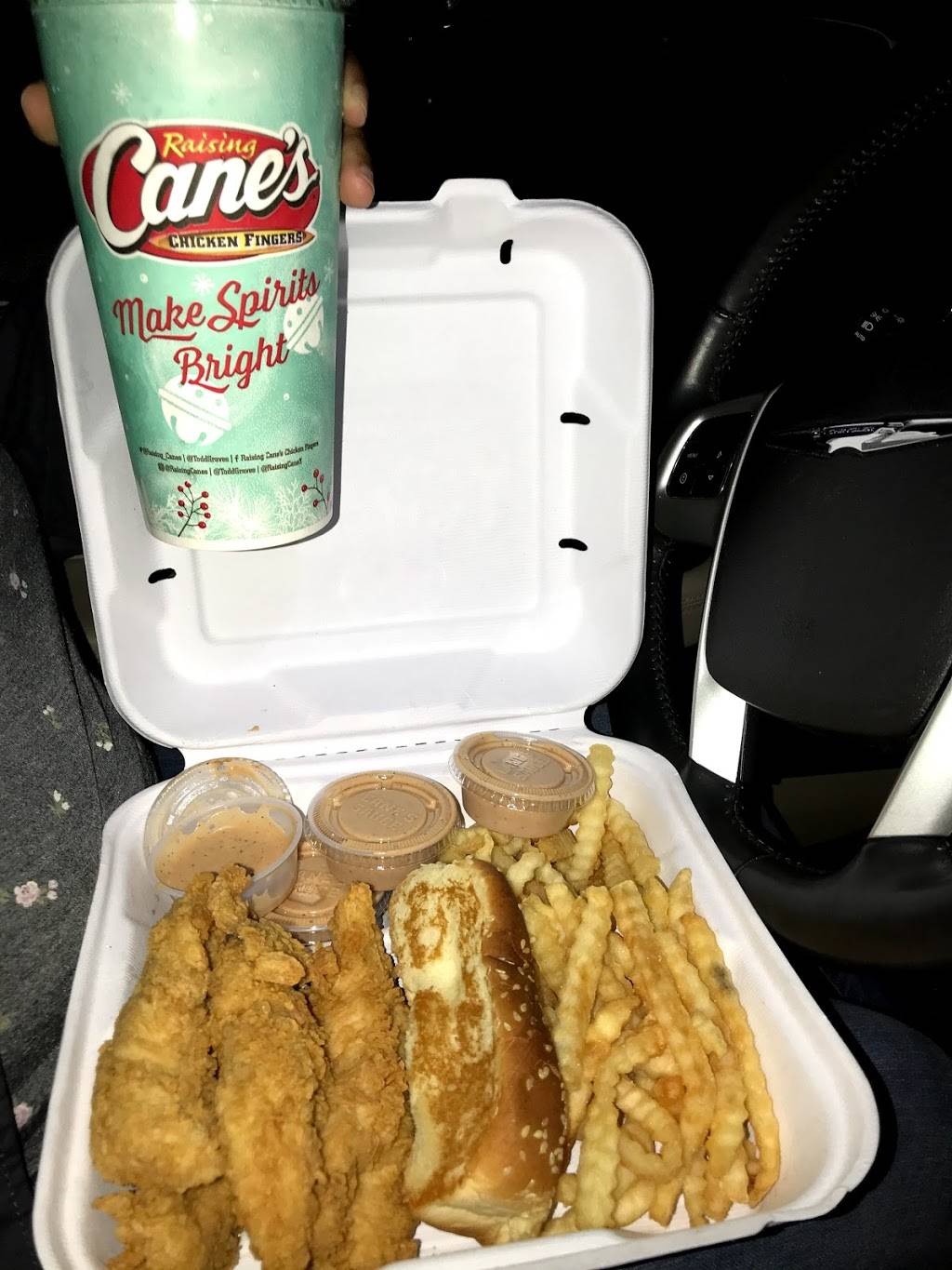 Raising Canes Chicken Fingers | meal takeaway | 210 McCorvey Dr, Tuscaloosa, AL 35487, USA | 2053488577 OR +1 205-348-8577