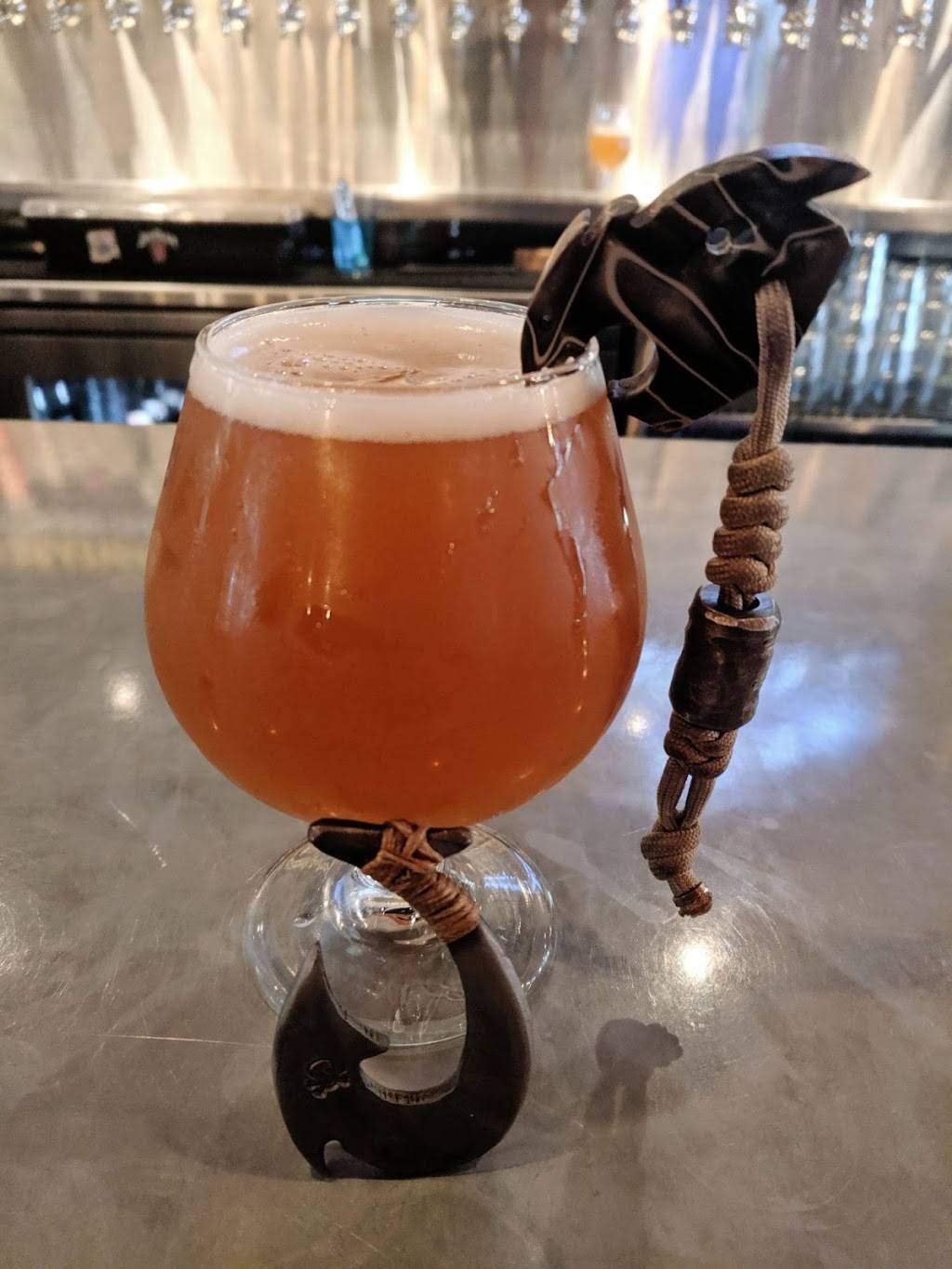 Mikes Beer Bar | restaurant | Boggs Building LP, 110 Federal St, Pittsburgh, PA 15212, USA | 4123222337 OR +1 412-322-2337