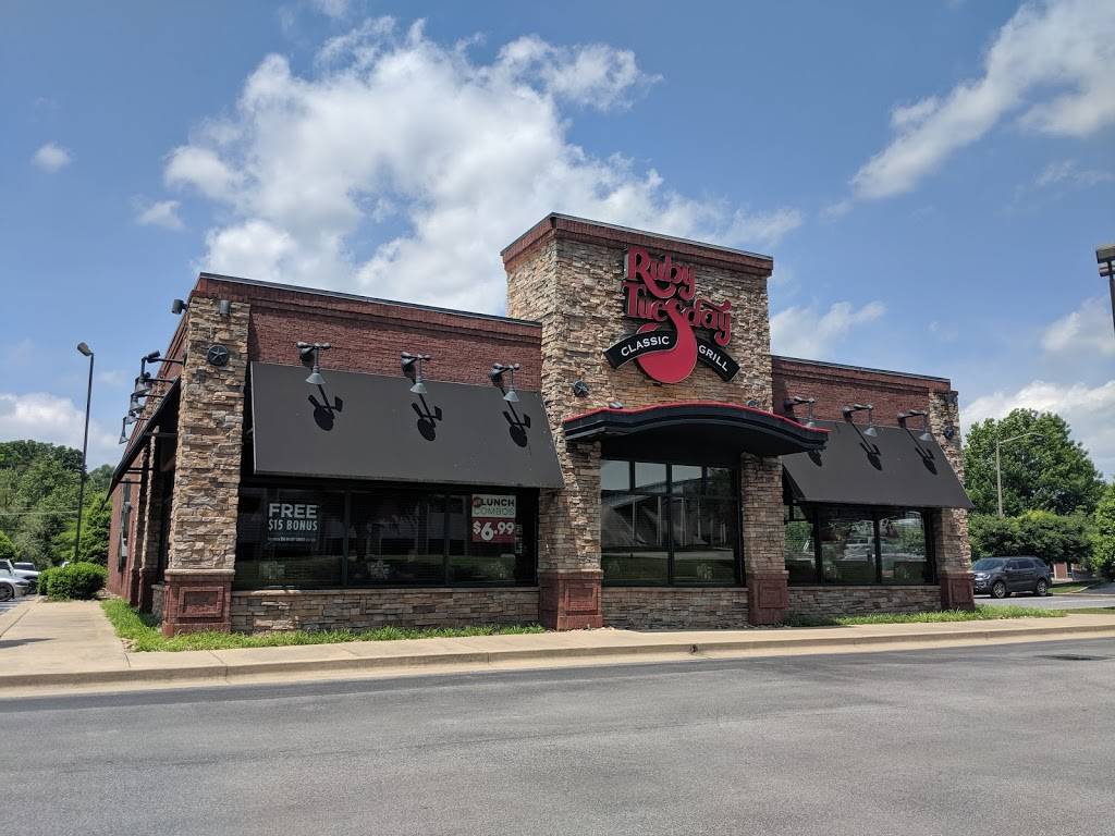 Ruby Tuesday | restaurant | 1208 Harris Dr W, Johnson City, TN 37604, USA | 4239261336 OR +1 423-926-1336