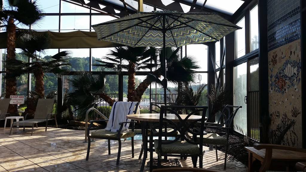 Wyndham Garden Cross Lanes Charleston |  | 102 Racer Dr, Cross Lanes, WV 25313, USA | 3047768070 OR +1 304-776-8070