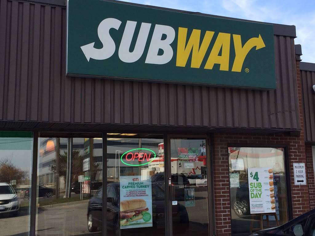 Subway | meal takeaway | 562 Kipling Ave Unit 3, Etobicoke, ON M8Z 5E8, Canada | 4169150556 OR +1 416-915-0556