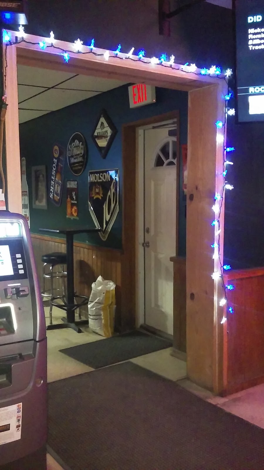 Dew Drop Inn | restaurant | 8956 Harrison Pike, Cleves, OH 45002, USA | 5133531854 OR +1 513-353-1854