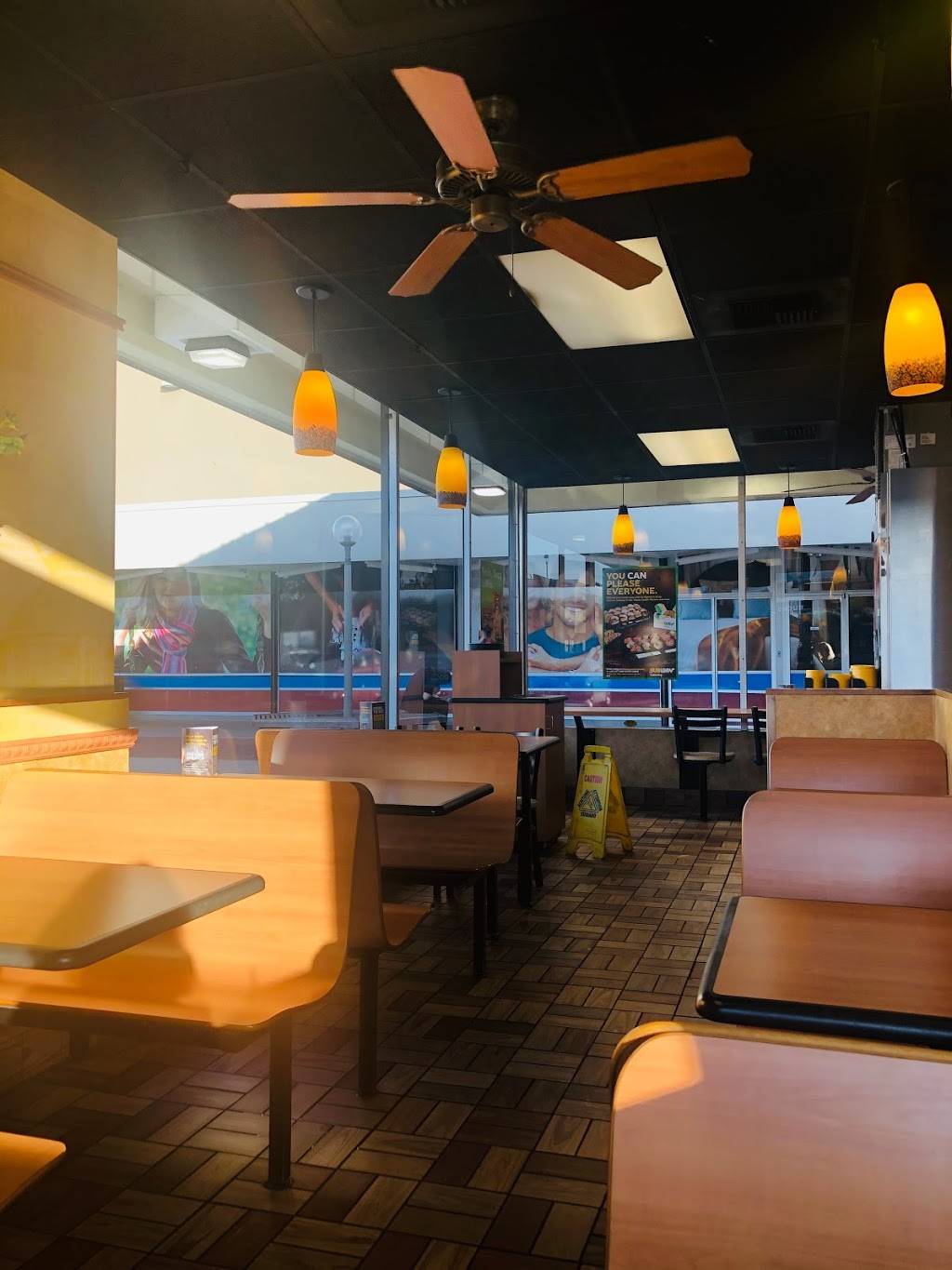 Subway Restaurants | restaurant | 1900 SE, Shopping Center, McLoughlin Blvd Suite 35, Oregon City, OR 97045, USA | 5035578802 OR +1 503-557-8802