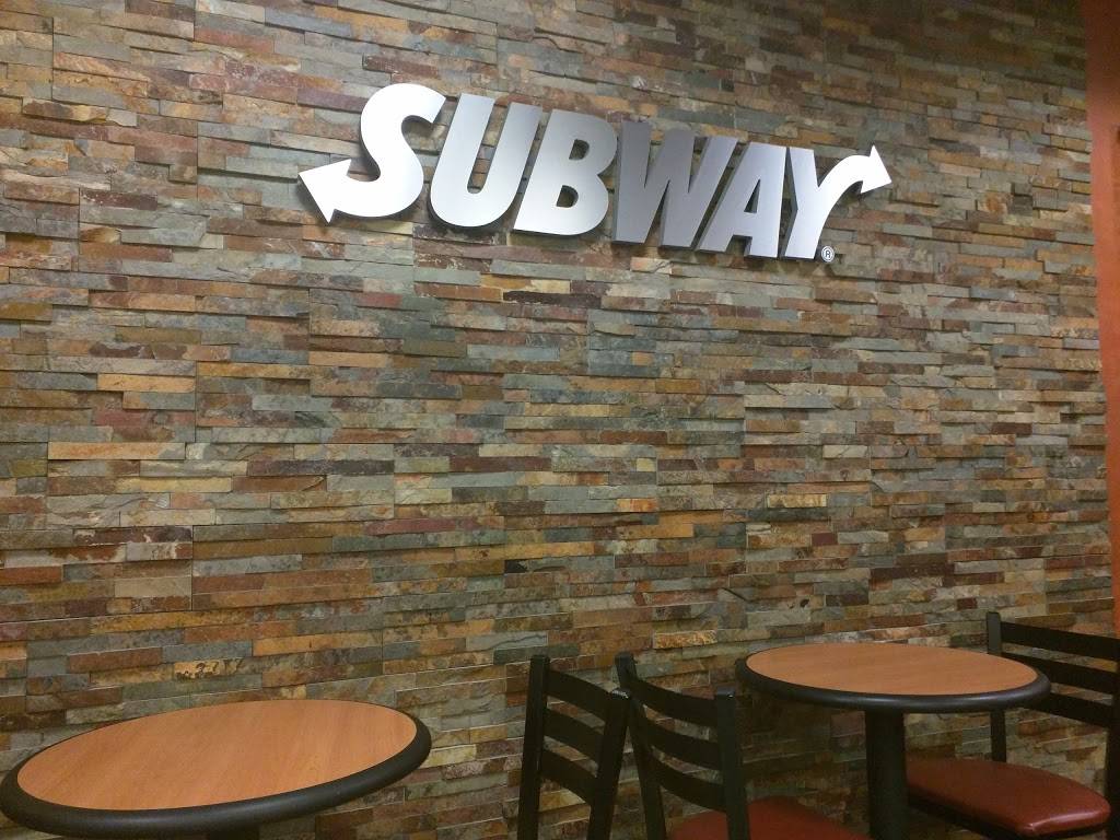 Subway | meal takeaway | 1667 E Colorado Blvd, Pasadena, CA 91106, USA | 6267937516 OR +1 626-793-7516